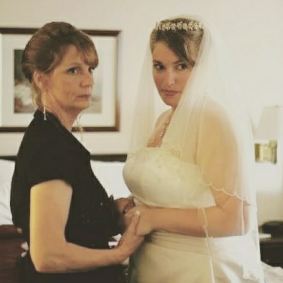 Meet your Posher, Colleen - Picture 2 of 3